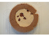 「ローソン プレミアム 塩キャラメルとナッツのロールケーキ」のクチコミ画像 by キックンさん