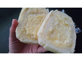 「ヤマザキ ザクザククッキーパン 練乳クリーム ホームパイ使用 袋1個」のクチコミ画像 by むにーさん