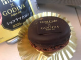 「ローソン Uchi Cafe’ SWEETS × GODIVA ショコラマカロン」のクチコミ画像 by SweetSilさん