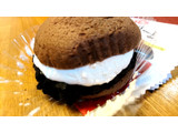 「ヤマザキ クッキー＆クリームサンドケーキ 袋1個」のクチコミ画像 by ピノ吉さん
