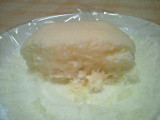 「タカキベーカリー 桃の蒸しケーキ ホイップ入り 袋1個」のクチコミ画像 by やっぺさん