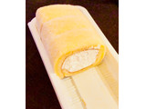 「ローソン もち食感ロール 阿蘇小国ジャージー牛乳入りクリーム」のクチコミ画像 by Pチャンさん