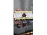 「ロッテ SWEETS SQUARE ふわっとやわらかな苺のアイスケーキ 袋65ml」のクチコミ画像 by 高野アイスさん