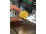 「やおきん うまい棒シナモンアップルパイ味 袋1個」のクチコミ画像 by 7373さん
