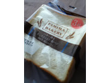 「ファミリーマート ファミマ・ベーカリー バター香る もっちりとした食パン 3枚」のクチコミ画像 by こぺぱんさん
