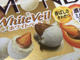 「明治 アーモンドチョコレート ホワイトベール 箱59g」のクチコミ画像 by SweetSilさん