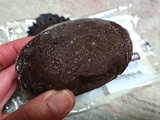 「ローソン NL ブランのスイートチョコ蒸しケーキ ベルギーチョコ使用 2個」のクチコミ画像 by レビュアーさん