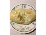 「ファミリーマート ファミマ・ベーカリー もっちりとした白いチーズのパン」のクチコミ画像 by まるちゃーんさん