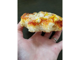 「セブン-イレブン トマトとチーズのもっちりピザパン」のクチコミ画像 by リぃさんさん