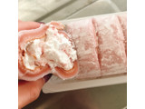 「ローソン お餅で巻いたもち食感ロール いちごミルク」のクチコミ画像 by とまていーーーさん