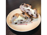 「ファミリーマート くるみとレーズンのチーズクリームフランスパン」のクチコミ画像 by すずしろさん