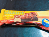 「ロッテ ガーナ チョコ＆クッキーサンド ローストミルク 袋76ml」のクチコミ画像 by すいーつはにーさん