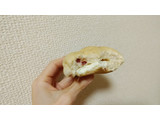 「ヤマザキ もっちりとしたベリーとチーズクリームのパン 袋2個」のクチコミ画像 by やっぺさん