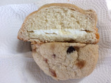 「第一パン メープルメロンパン りんごとぶどう入り 袋1個」のクチコミ画像 by SANAさん