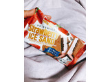 「明治 ストロベリーチョコレートアイスサンド 袋75ml」のクチコミ画像 by 閃光少女さん