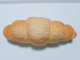 「ヤマザキ バターが香るビスケクロワッサン ホイップ＆カスタード 袋1個」のクチコミ画像 by nag～ただいま留守にしております～さん