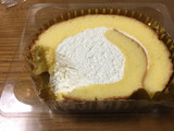 「セブン-イレブン 北海道産クリームのふんわりロールケーキ」のクチコミ画像 by ビールが一番さん