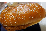 「セブン-イレブン 春キャベツ使用！鶏メンチカツサンド」のクチコミ画像 by はまポチさん