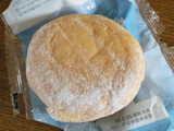 「ヤマザキ かるふわホイップドーナツ 袋1個」のクチコミ画像 by gggさん