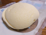 「ヤマザキ ふわふわスフレ レアチーズクリーム 袋1個」のクチコミ画像 by gggさん