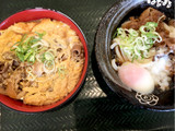 「はなまるうどん 牛とじ丼＆牛肉温玉ぶっかけうどんセット」のクチコミ画像 by ビールが一番さん