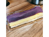 「ローソン Uchi Cafe’ SWEETS Specialite ほくとろ豊潤紫スイートポテト」のクチコミ画像 by ぴーせるさん