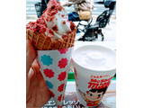 「マクドナルド ワッフルコーン いちごミルキーのままの味」のクチコミ画像 by レビュアーさん