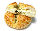 「第一パン ガーリックチーズ マヌルパン風 袋1個」のクチコミ画像 by つなさん