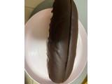「ファミリーマート ファミマ・ベーカリー まろやかビターのチョコロール ホイップ」のクチコミ画像 by レビュアーさん