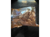 「シャトレーゼ 焦がしバターキャラメル ダブルシュークリーム 袋1個」のクチコミ画像 by まーみんみんさん