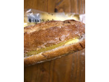 「ローソン マチノパン 香くるみフランスパン おいもバター」のクチコミ画像 by ぐっちーずさん