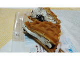 「ファミリーマート ワッフルケーキ クッキー＆クリーム」のクチコミ画像 by やっぺさん