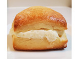 「ファミリーマート 冷やして食べるスコーンサンド クリームチーズ＆いちごソース」のクチコミ画像 by 花蓮4さん