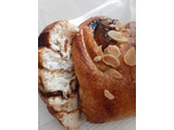 「レフボン 菓子パン 黒糖バニラロール 袋1個」のクチコミ画像 by もこもこもっちさん
