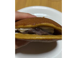 「ファミリーマート FAMIMA CAFE＆SWEETS 餅入り黒糖生どら 1個」のクチコミ画像 by いちにちいちさん