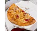 「ピザポケット メガ盛りチーズのトマトピザ Mサイズ」のクチコミ画像 by ぺりちゃんさん