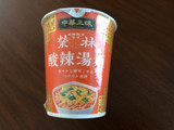 「明星食品 中華三昧タテ型 赤坂榮林 酸辣湯麺 カップ66g」のクチコミ画像 by こつめかわうそさん