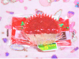 「セブン-イレブン 甘酸っぱい苺とルビーチョコの濃厚テリーヌ」のクチコミ画像 by tibihiromiさん