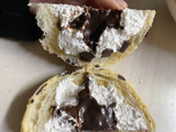「ローソン チョコチップメロンパン ホイップ＆チョコクリーム」のクチコミ画像 by SALTさん