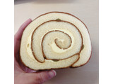 「リョーユーパン 鹿児島安納芋ロールケーキ 袋1個」のクチコミ画像 by こつめかわうそさん