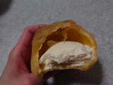 「モンテール 小さな洋菓子店 チーズクリームシュークリーム」のクチコミ画像 by しろねこエリーさん