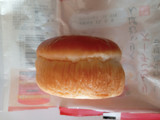 「神戸屋 しあわせ届けるりんごチーズくりぃむぱん 袋1個」のクチコミ画像 by レビュアーさん