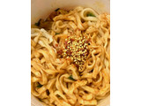 「日清食品 日清のどん兵衛 韓国風甘辛ヤンニョムチキン味焼うどん 98g」のクチコミ画像 by めりけんさん