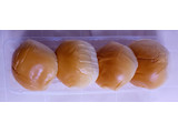 「ヤマザキ 薄皮 りんご ヨーグルトクリームパン 袋4個」のクチコミ画像 by ゆるりむさん