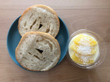 「NIKO BAGEL WORKS ココナッツパイン サンドベーグル 一個」のクチコミ画像 by こつめかわうそさん