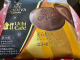 「ローソン Uchi Cafe’ × GODIVA どらもっち ドゥーブルショコラ」のクチコミ画像 by れっどぷらむさん