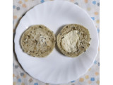 「セブン＆アイ セブンプレミアム ごまとチーズクリームのパン 3個」のクチコミ画像 by ゆるりむさん