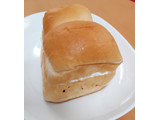 「ローソン 牛乳パン ホイップクリーム」のクチコミ画像 by はるなつひさん