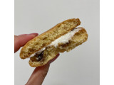 「タカキベーカリー ラムレーズンクッキーサンド ミルククリーム」のクチコミ画像 by apricotさん