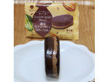 「ファミリーマート 濃厚生チョコサンド」のクチコミ画像 by みにぃ321321さん